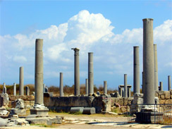 Antalya bezit vele mooie ruïnes
